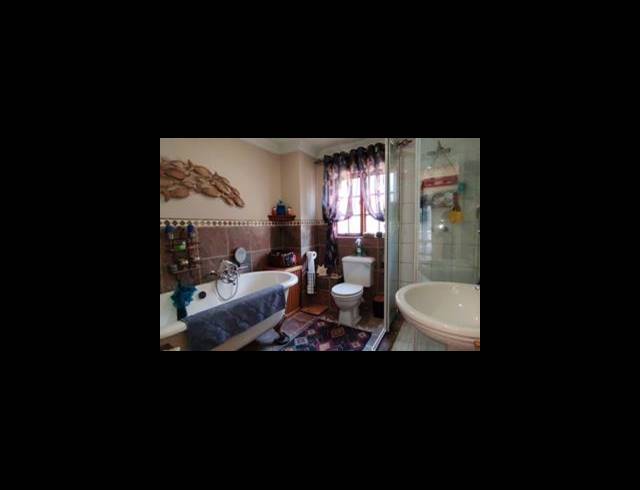 3 BEDROOM HOUSE FOR SALE IN LAKEFIELD